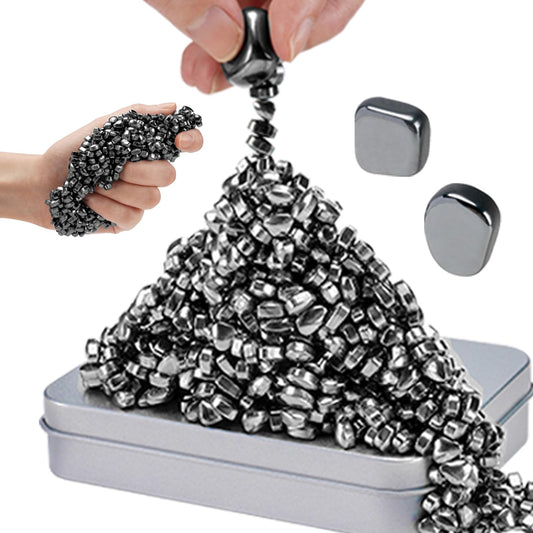 JUNYANG magnetic balls close-up showing smooth beads for focused desk play.
