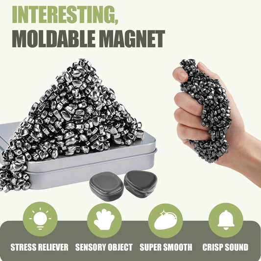 JUNYANG 600+ mini magnetic beads arranged for creative stacking and tactile variety.