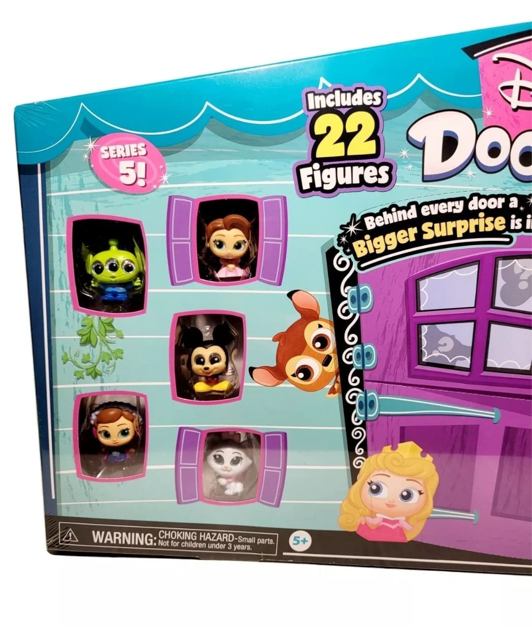 Just Play Disney Doorables Series 5 Mega Peek Pack figures close-up shows tiny, expressive characters.