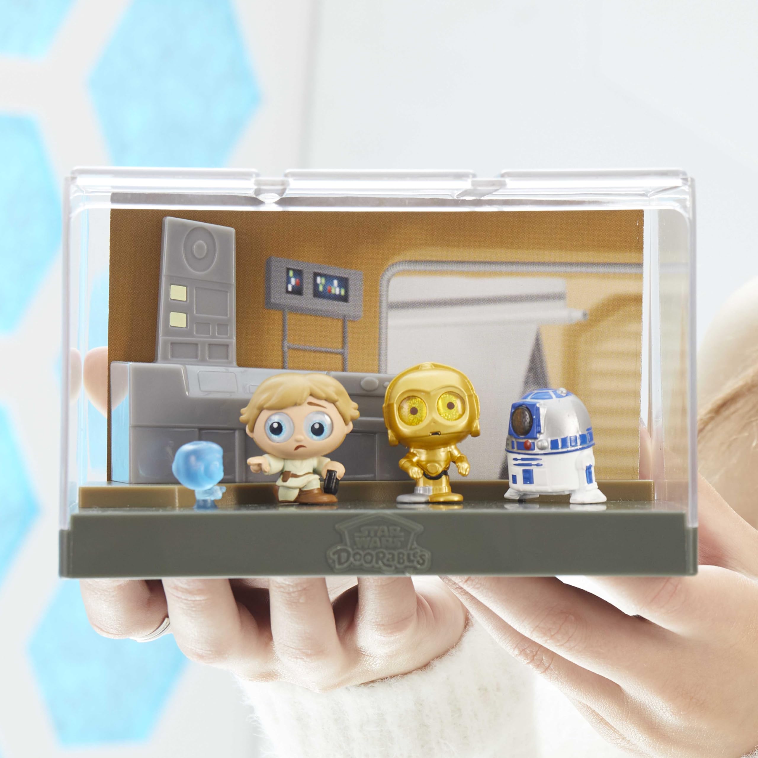 Just Play Star Wars Doorables Widescreen Moments mini figures close-up encouraging imaginative play.