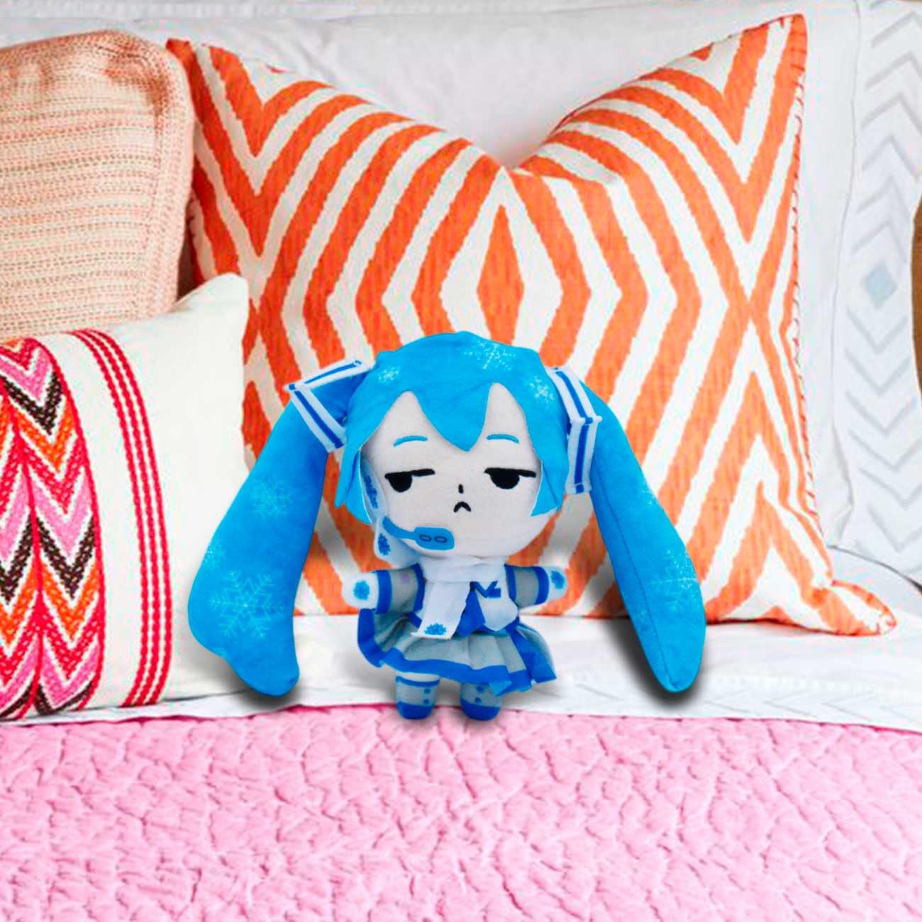 Just Toys LLC Hatsune Miku Snow Miku plush side view ideal for desk or backpack