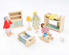 Jzszera compact size fits any dollhouse, ideal for preschoolers and toddlers.