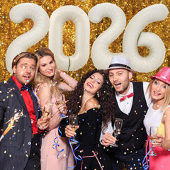 KALOR New Year Eve backdrop cream-white balloons ideal for celebratory photo setups.