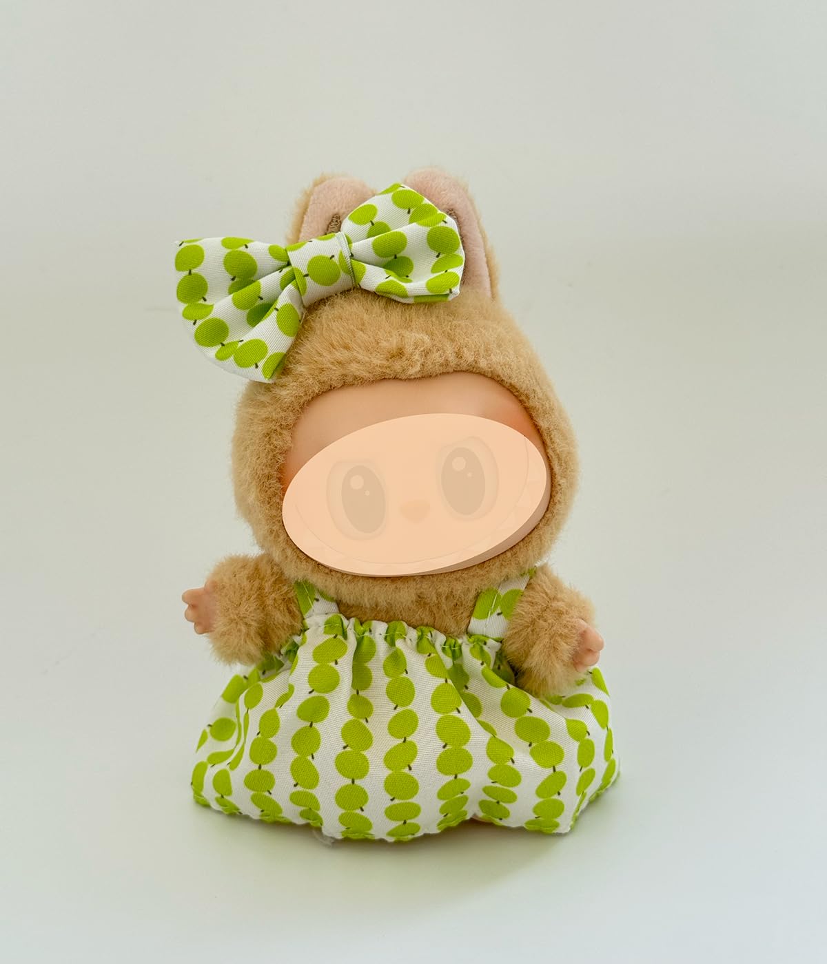 Kapand Lububu doll accessory bow completes the 17cm outfit for photos