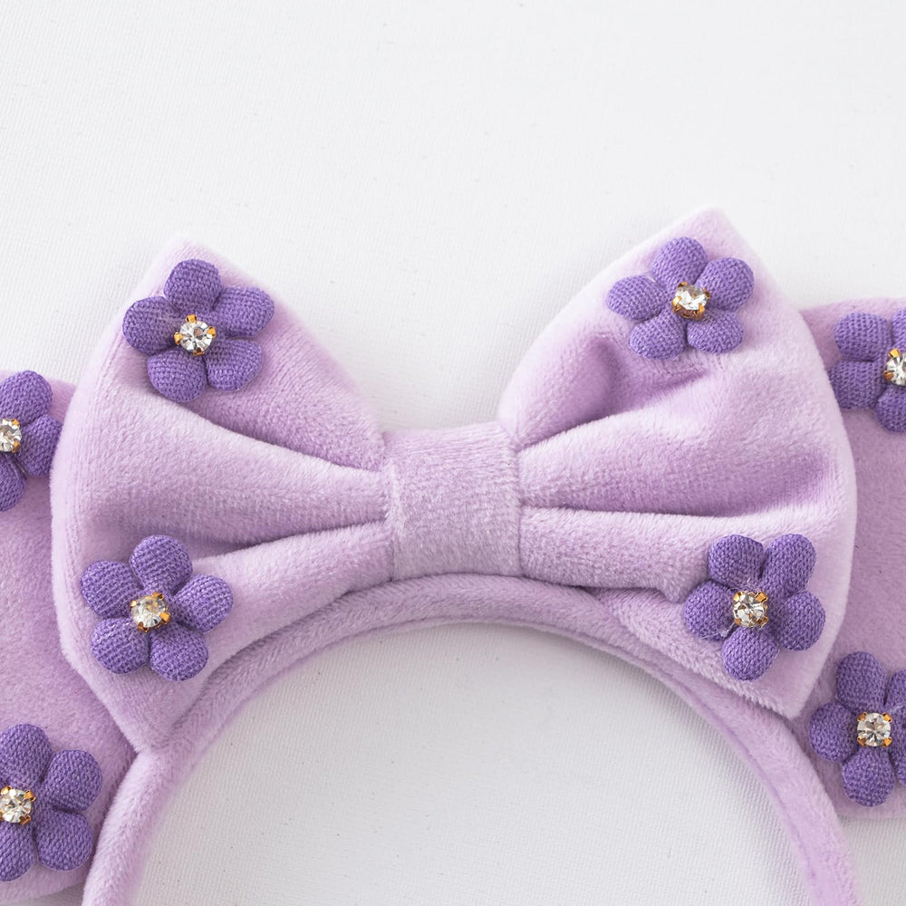 Headband at a princess party setup for photos.