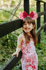 Karett one-size-fits-all design fits kids and adults securely