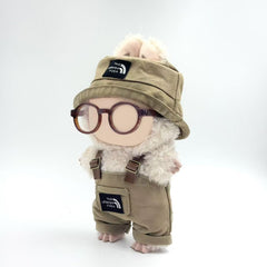 Karoking Labubu 17cm doll complete outfit enhances display and dress-up with a stylish, complete look.