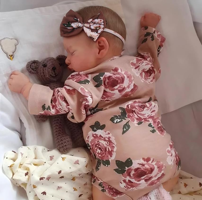 Kaydora Reborn clothing set for easy outfit changes