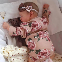 Kaydora Reborn clothing set for easy outfit changes