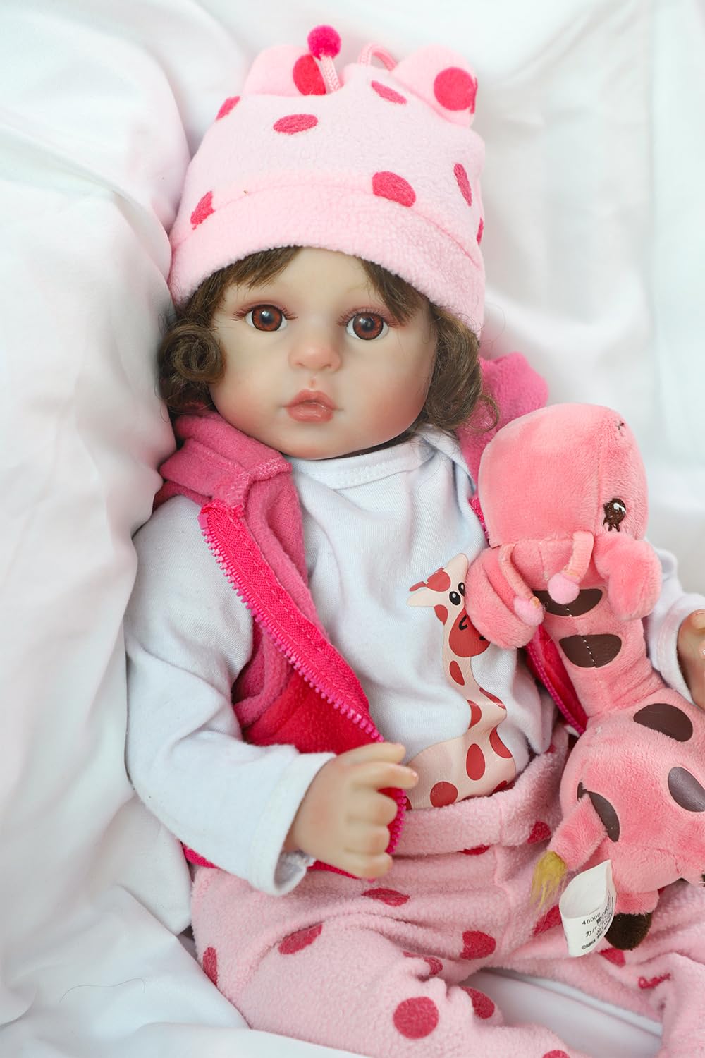 Kaydora Reborn poseable limbs for versatile positions