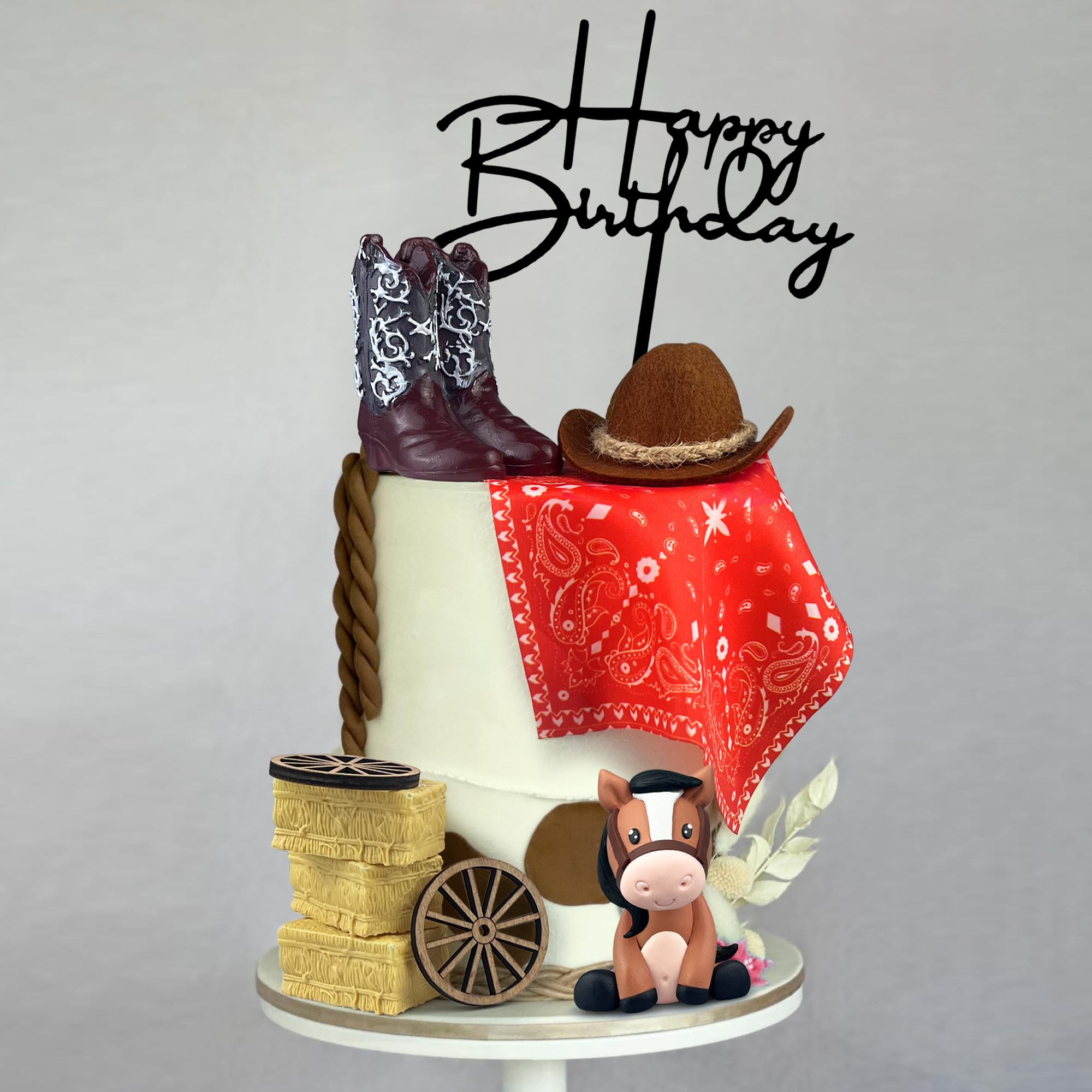 KEEPARTY horse cake topper creates playful focal point on birthday desserts