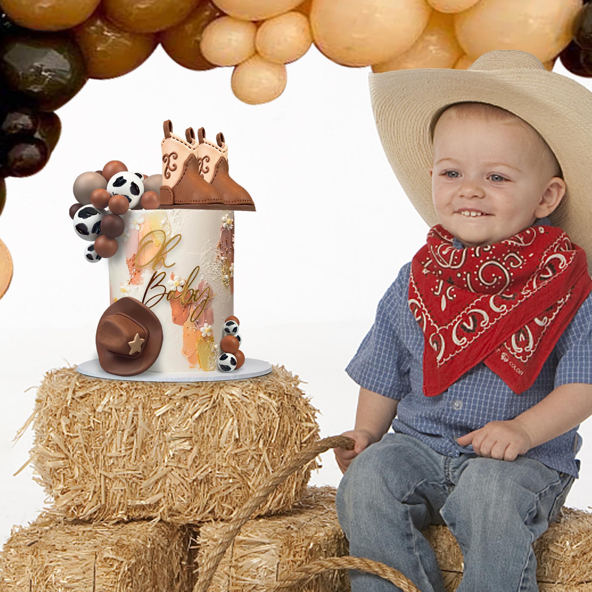 KEEPARTY western-themed toppers set ready for party prep.
