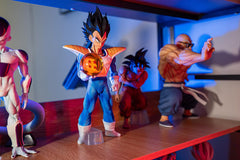 KELAKE GK Vegeta figure close-up eyes and costume details