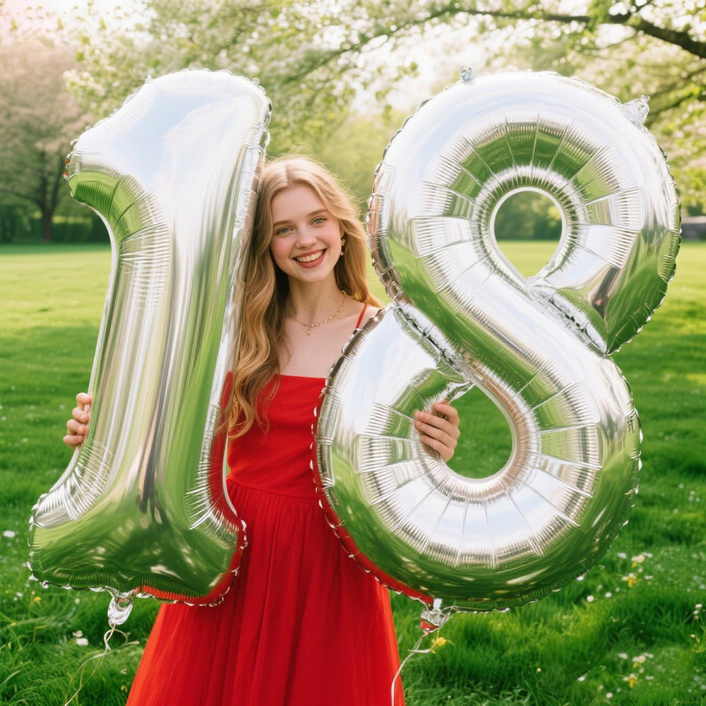 Kelfuoya 18 balloon close-up surface shows premium Mylar shine