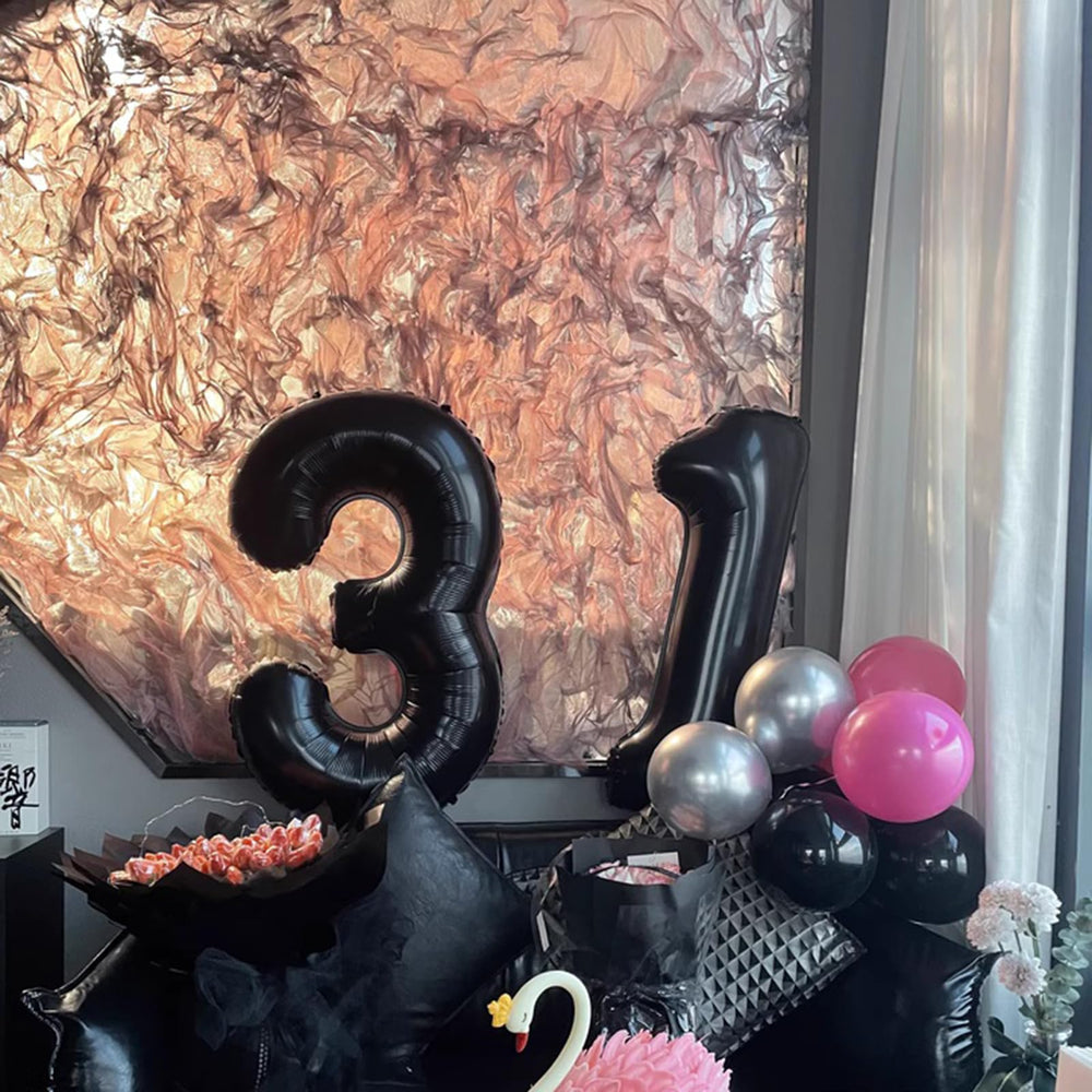 Kelfuoya 40-inch foil balloon is easy to inflate and keeps shape for hours.