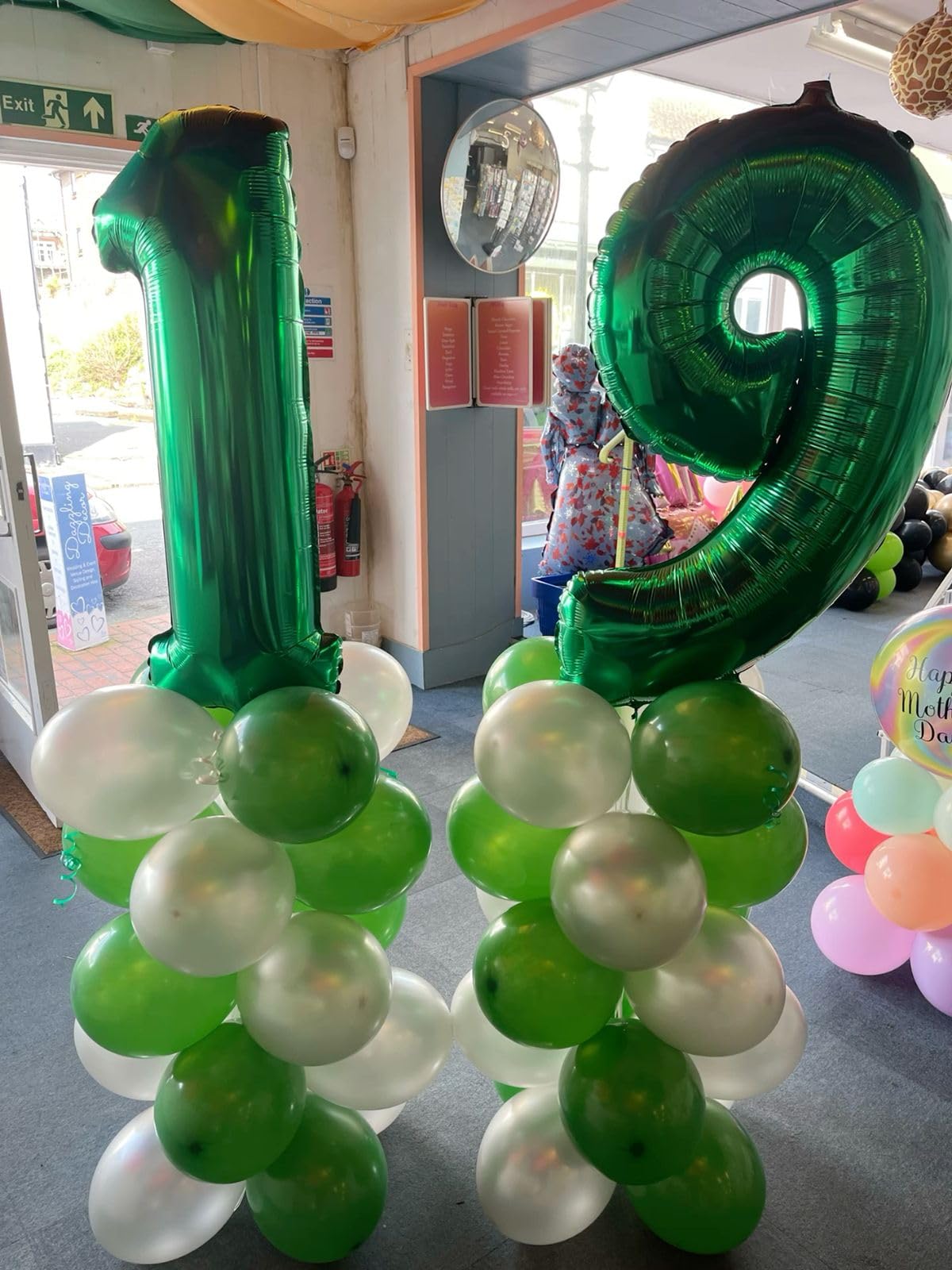 Kelfuoya 40-inch number balloon with inflation pump ready