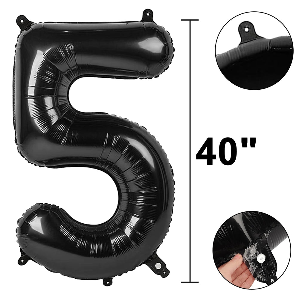 Kelfuoya balloon backdrop creates an elegant photo moment.