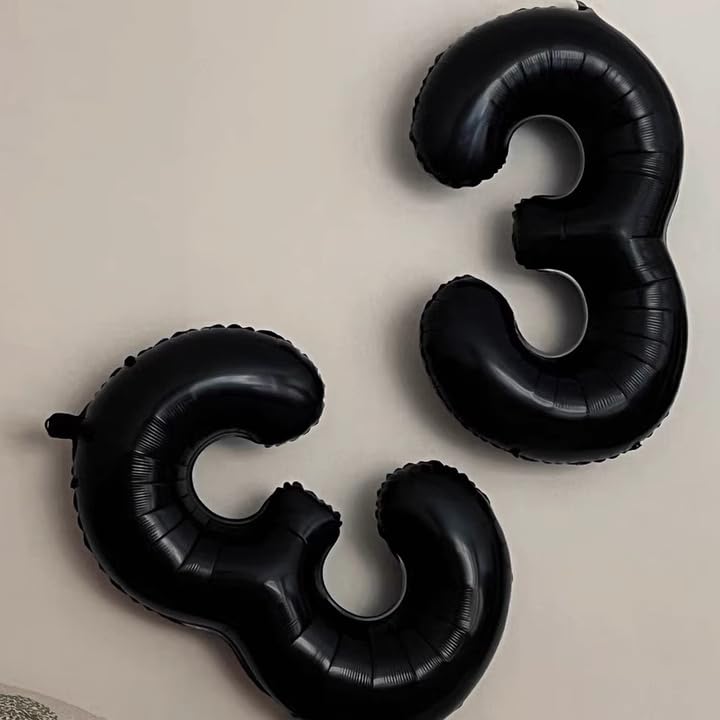 Kelfuoya 33 balloon decor used in wedding or anniversary settings