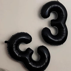 Kelfuoya 33 balloon decor used in wedding or anniversary settings