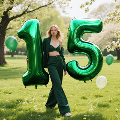 Kelfuoya easy inflate number 5 balloon simplifies party setup.