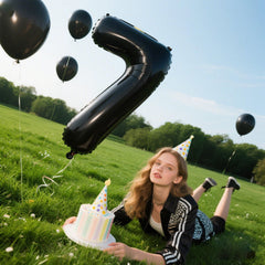 Kelfuoya giant number 7 balloon, perfect for photo backdrops at events.