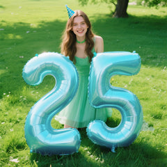 Kelfuoya gold foil 25-number balloon adds elegant height to celebrations.