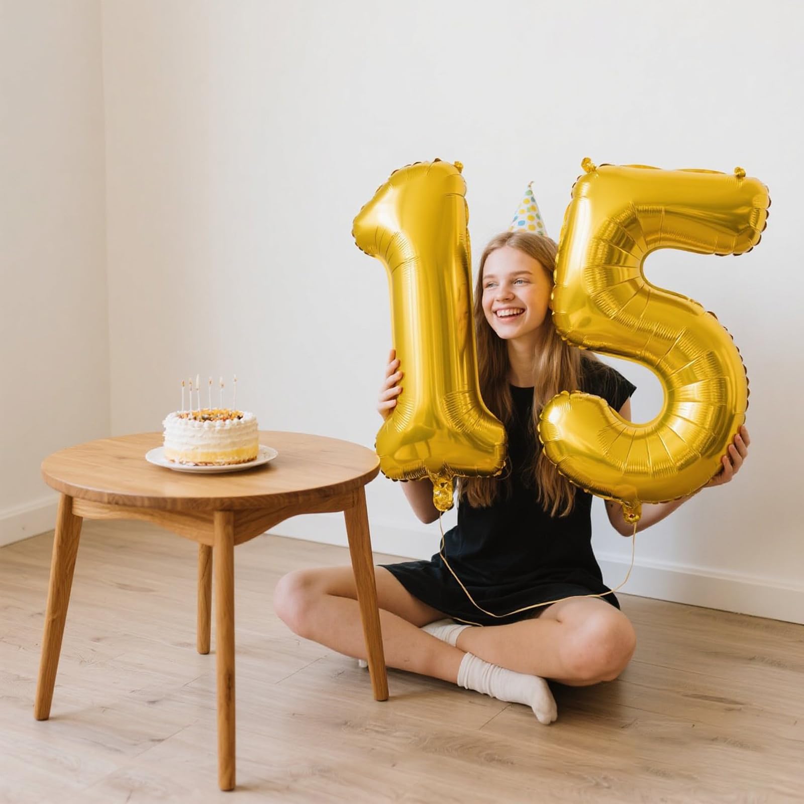 Kelfuoya number 5 balloon helps craft a memorable milestone display.