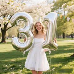 Kelfuoya 40-inch silver balloon with self-seal feature.