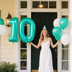 Kelfuoya number balloons offer color options to match your theme.