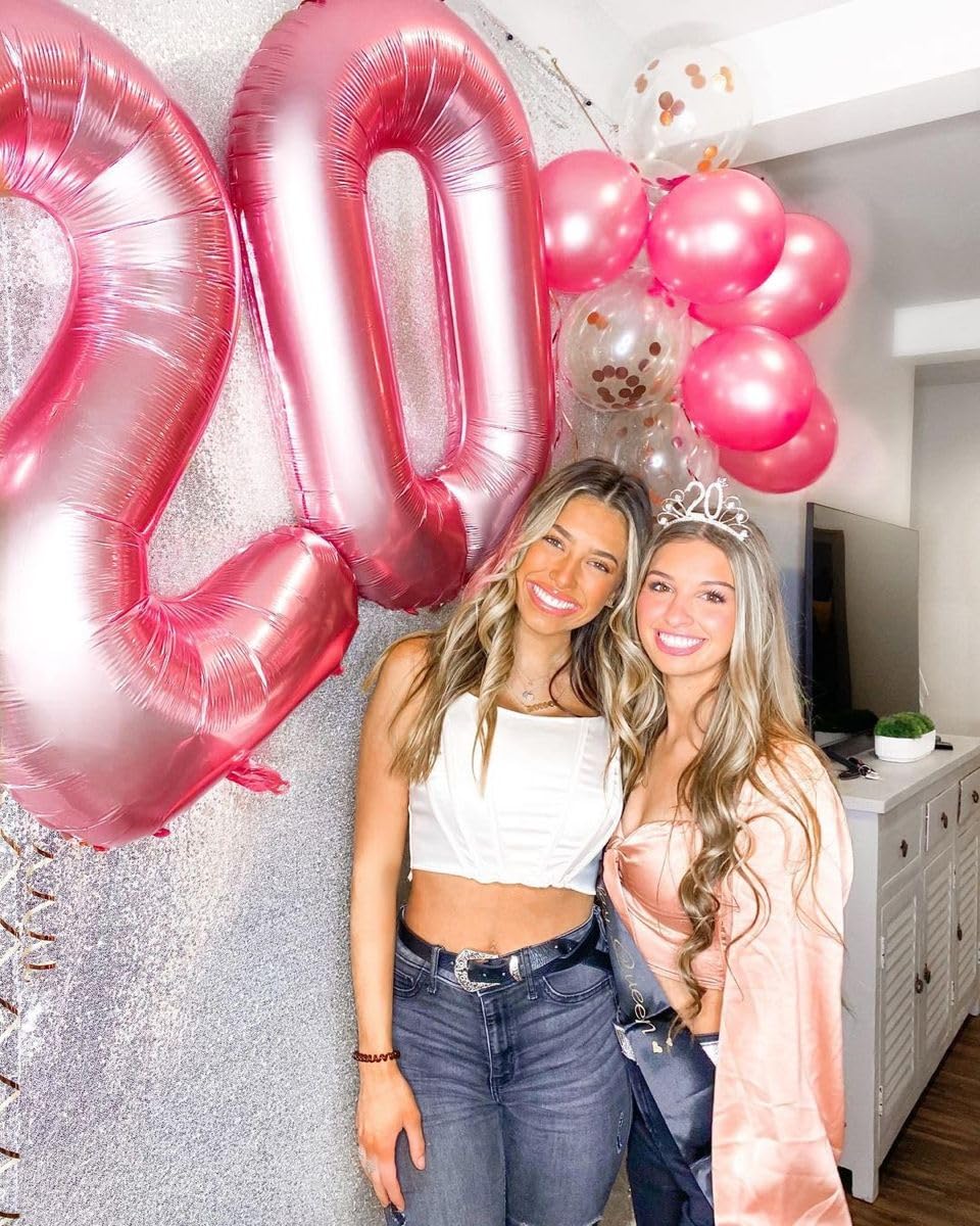 Kelfuoya pink 0 balloon creates dramatic centerpiece and photo ops.