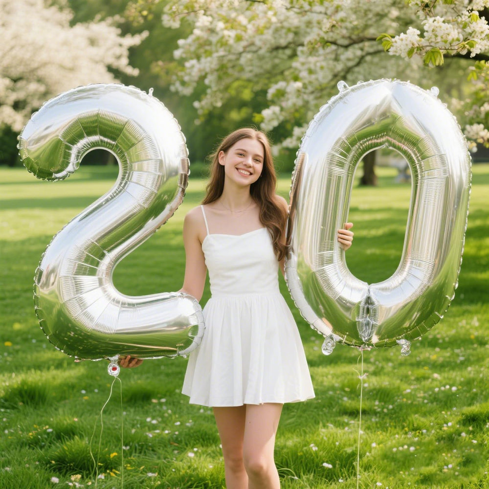 Kelfuoya silver 20 balloon 40inch backdrop set for photo moments.