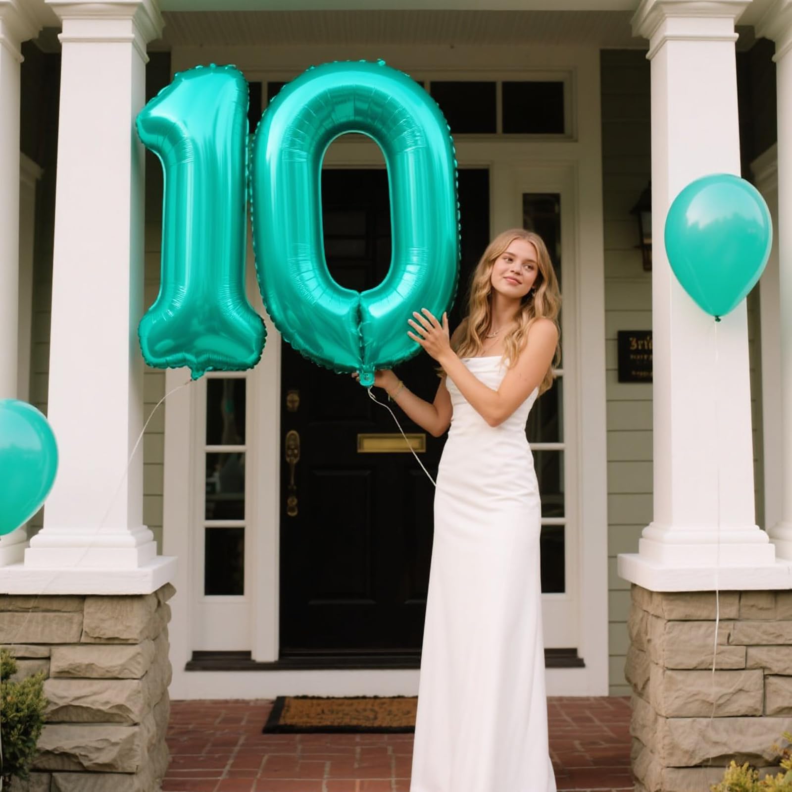 Kelfuoya teal number 0 balloon wall decor creates a striking photo backdrop.