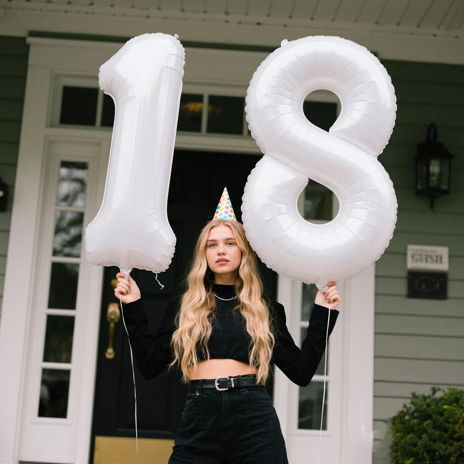 Kelfuoya number 8 balloon enhances wedding and party decor with shine.