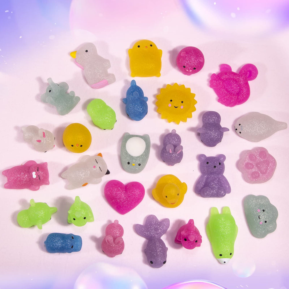 KIDDOKIDS mochi squishy for small hands, easy to squeeze and play.