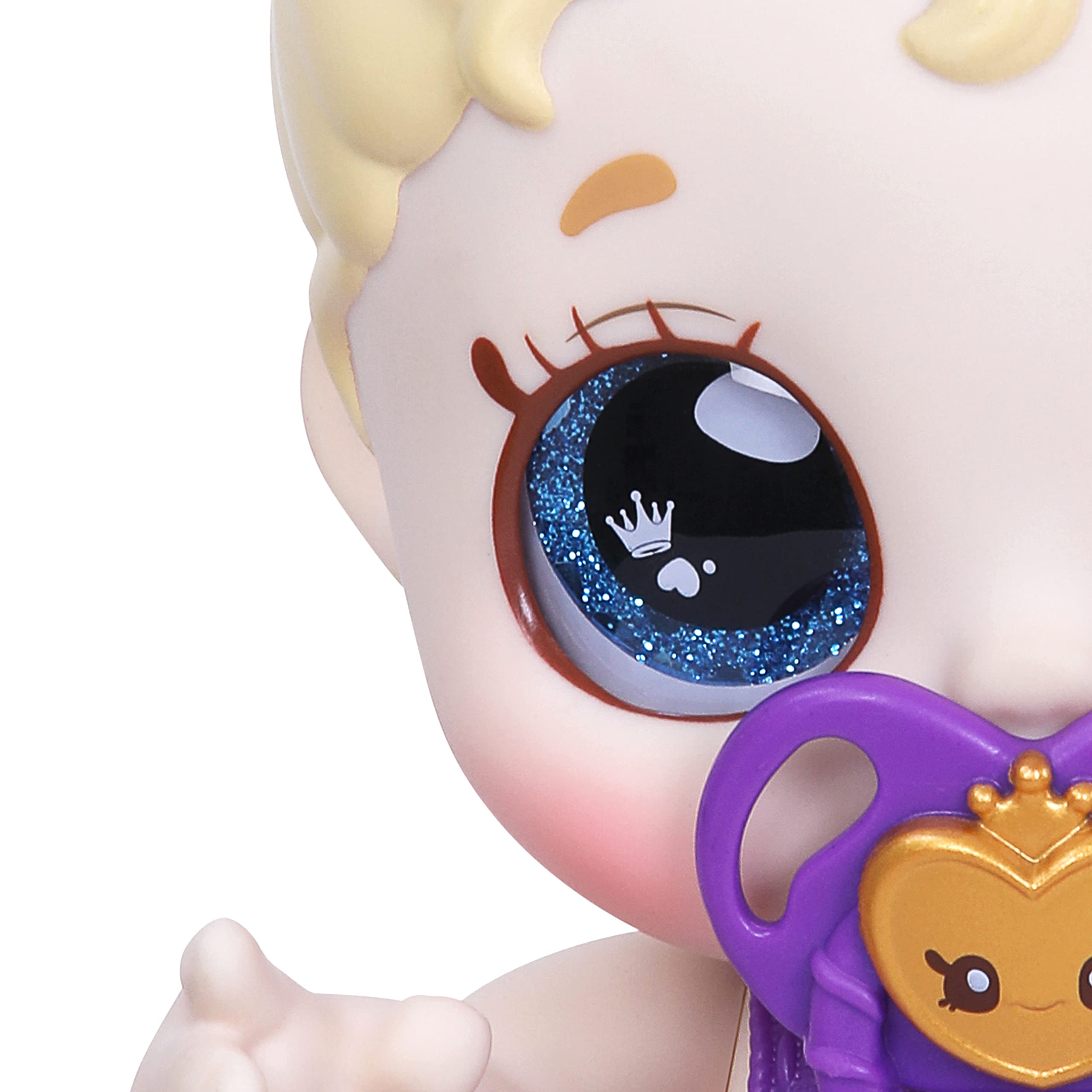 Bib accessory completes care-themed dress-up play with Teenie Tiara