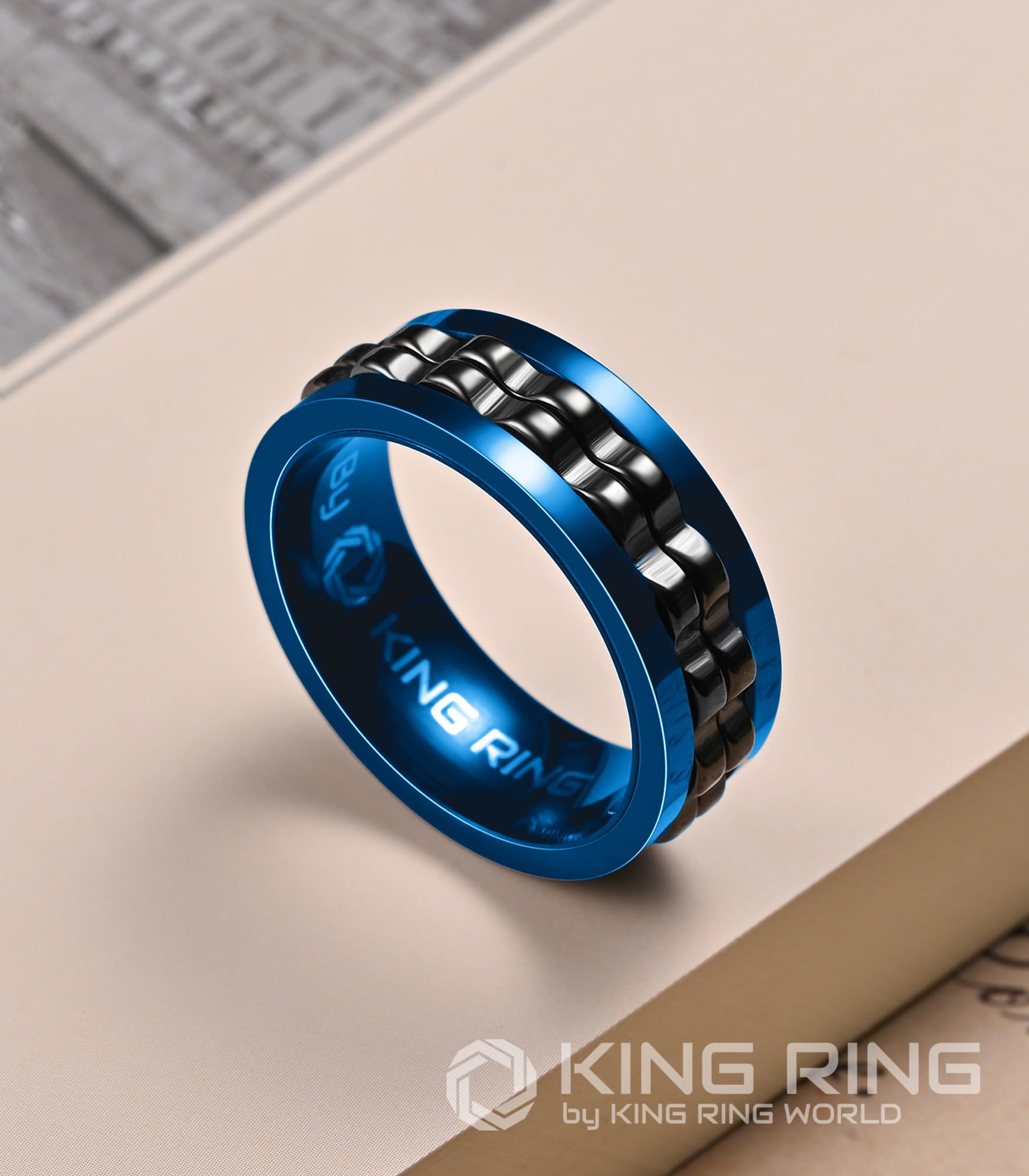 King Ring gift box and soft bag for a ready-to-gift presentation.