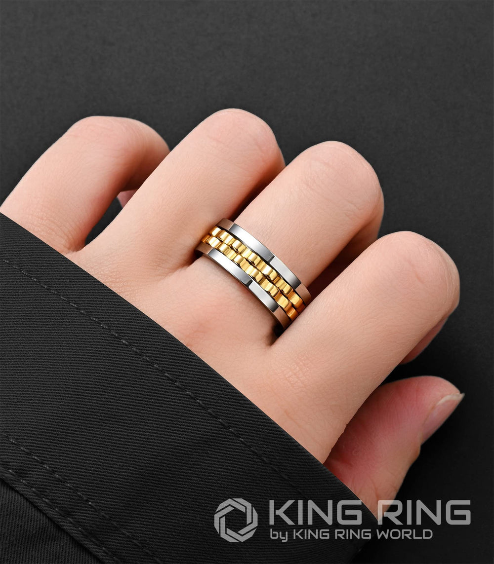King Ring worn on finger demonstrates comfortable, everyday fit.