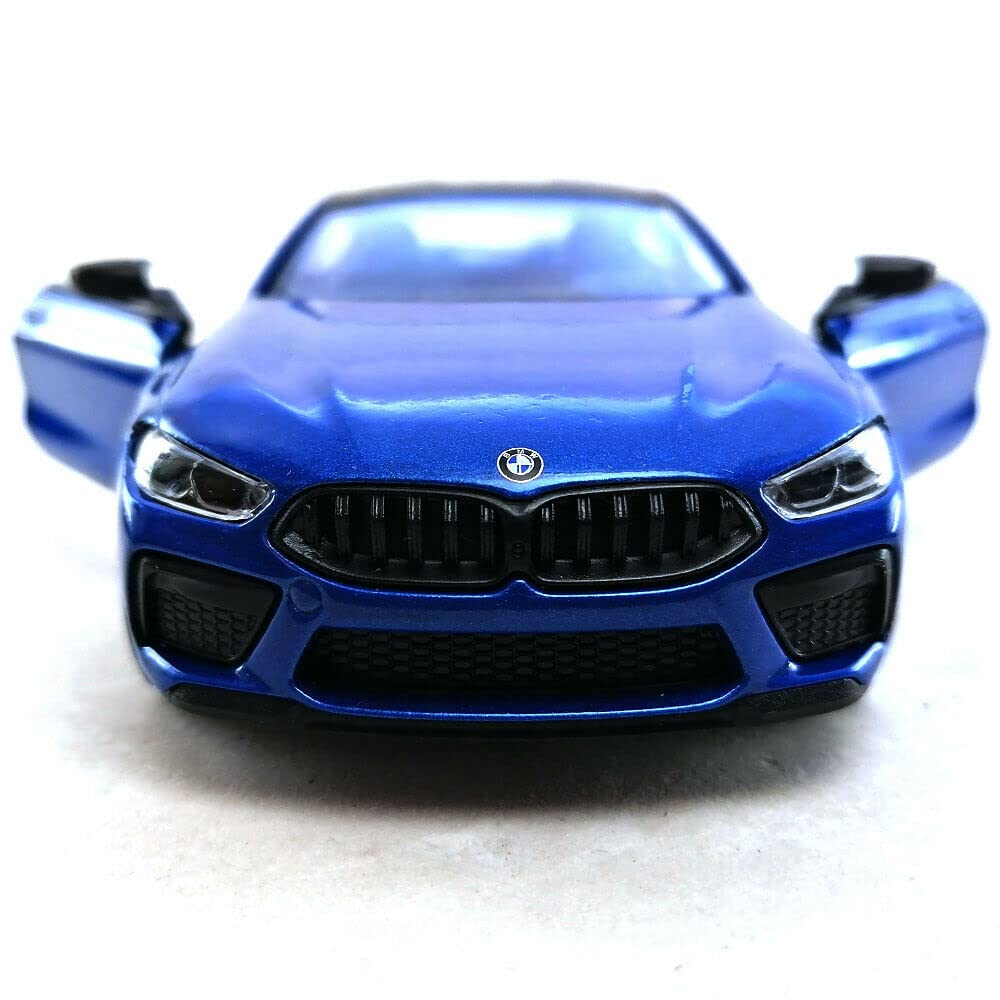 KiNSMART BMW M8 Competition side profile blue emphasizes sleek lines
