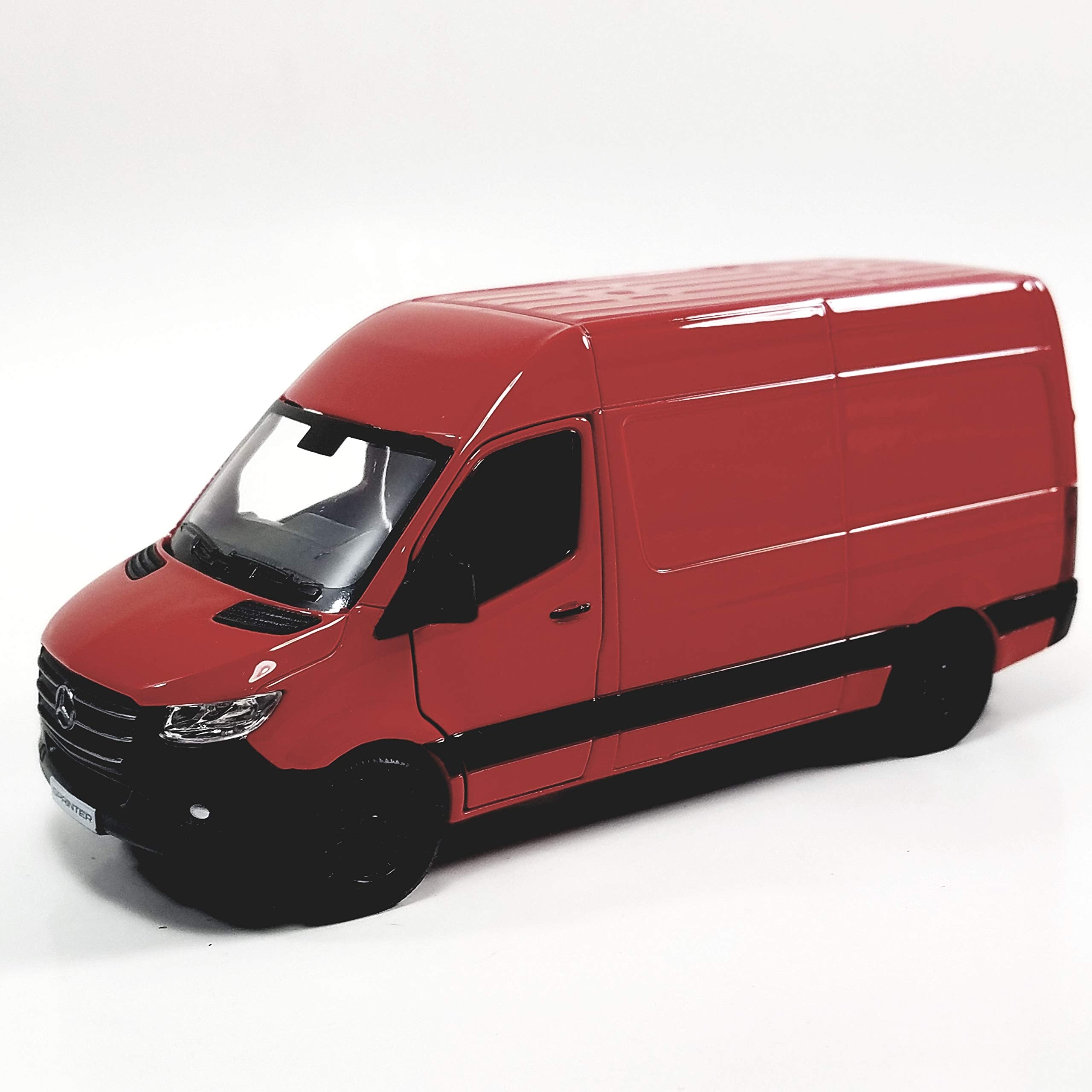 KiNSMART Mercedes-Benz Sprinter cargo van, front angle, ideal for display and appreciation.