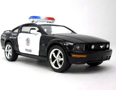 KiNSMART 2006 Mustang GT hood scoop detail enhances authentic look for display