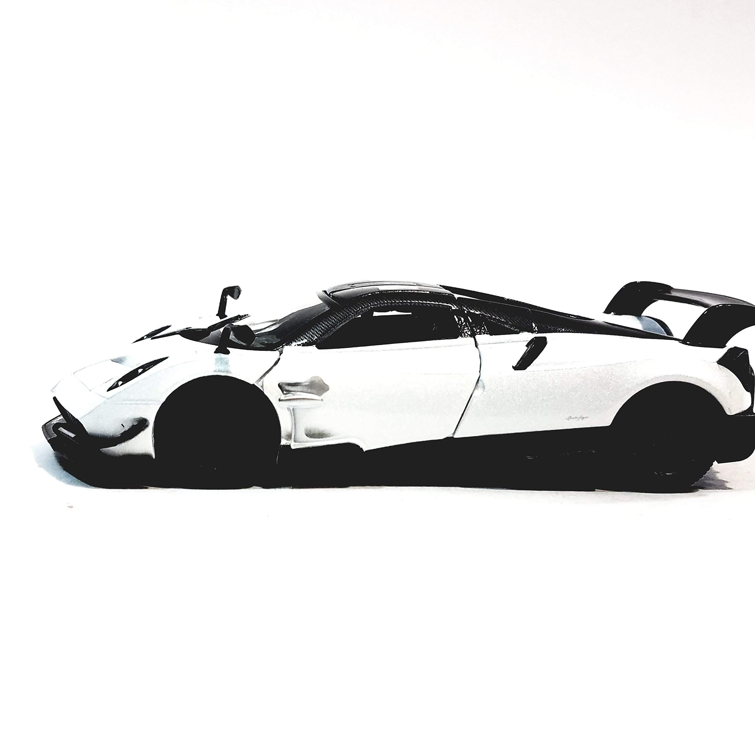 KiNSMART Pagani Huayra BC model side profile showing sleek lines for collection