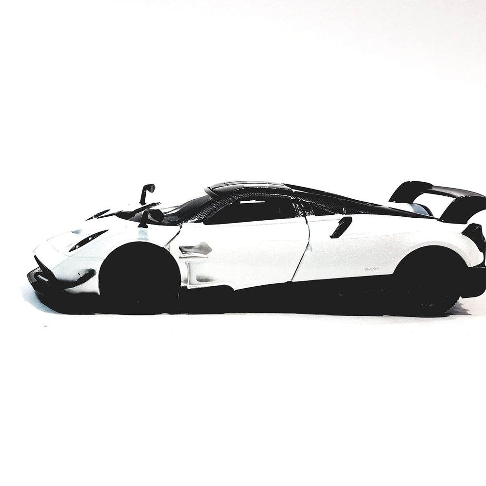 KiNSMART Pagani Huayra BC model side profile showing sleek lines for collection
