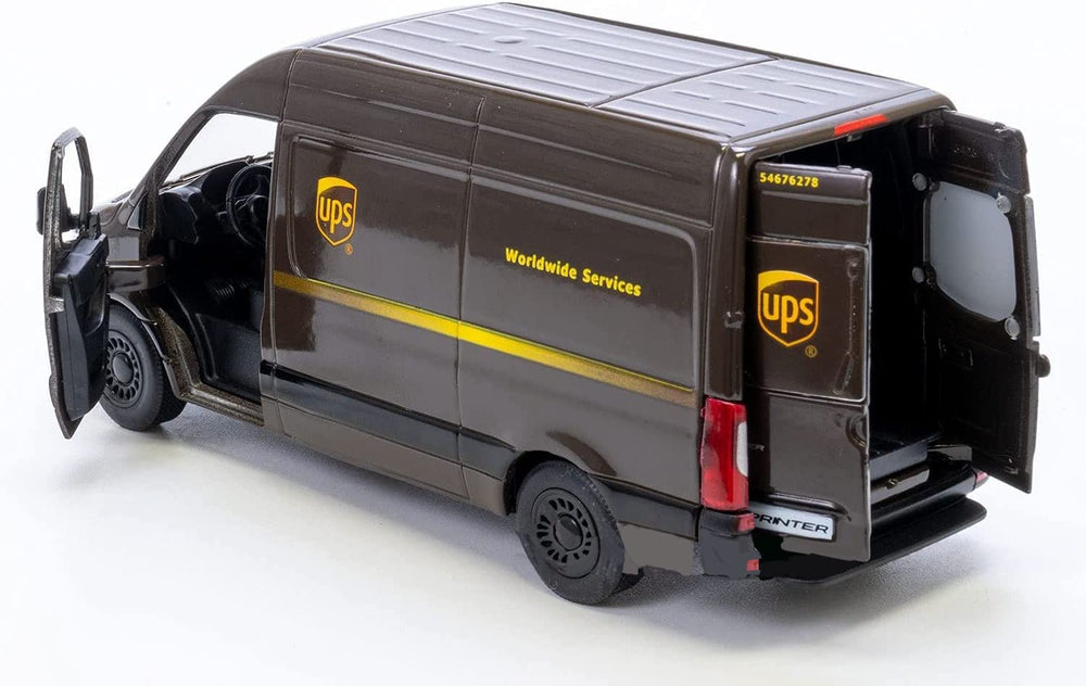 KiNSMART rolling wheels on die-cast set invite hands-on play and smooth handling