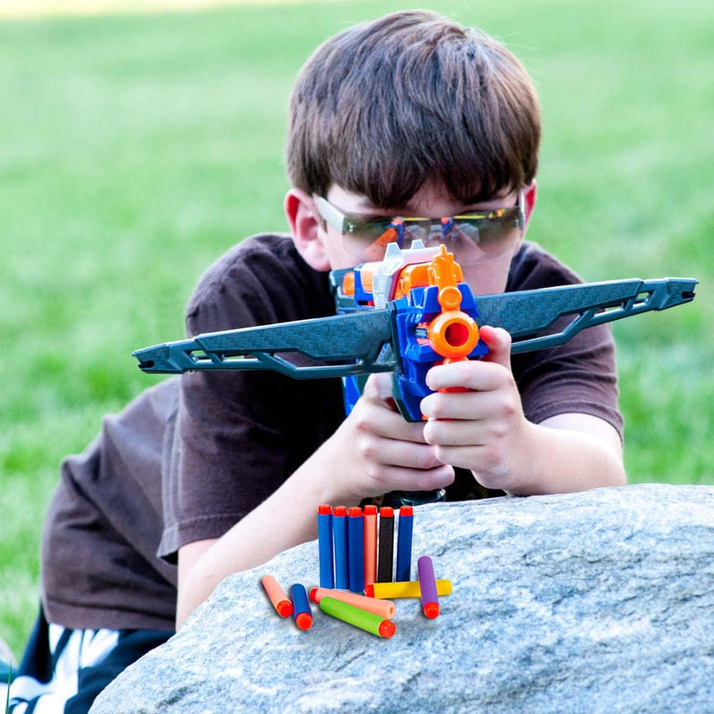 KISEER Nerf darts with bright hues help distinguish teams.