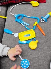 Kiszo tweezers encourage careful handling during clinic play