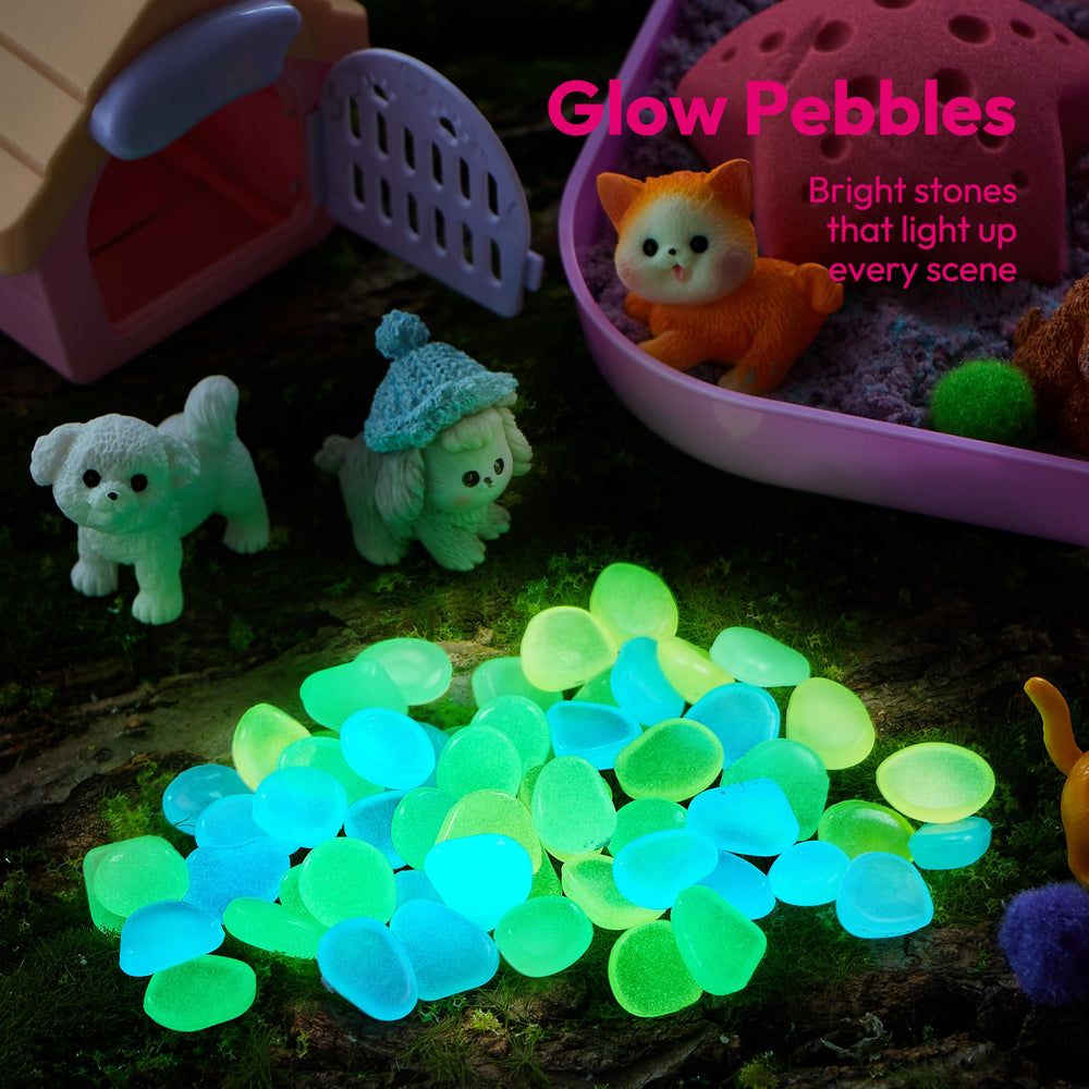 Klever Kits dual-color-sand close-up shows moldable, mess-free texture.