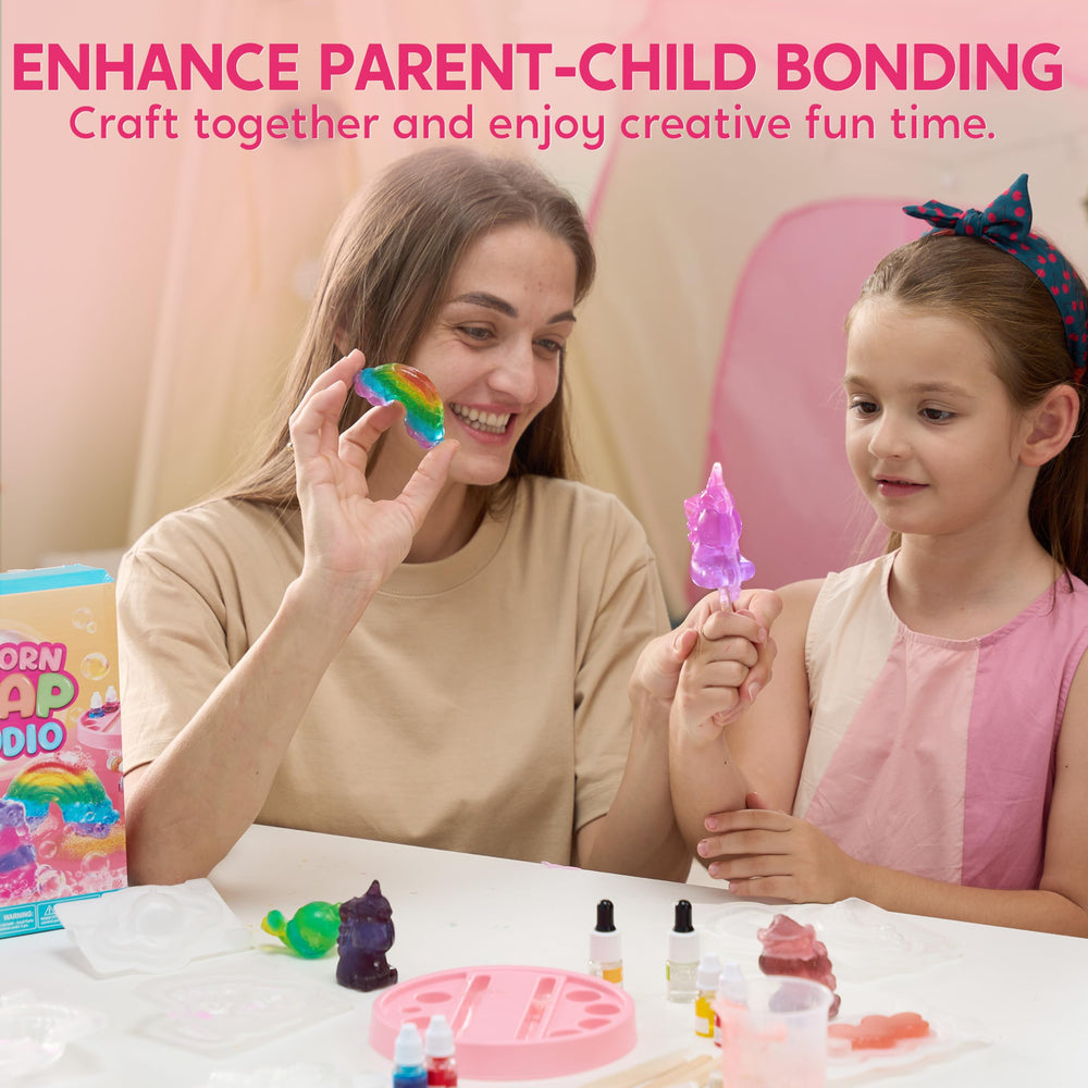 Klever Kits soap-pour-and-set captures the pouring and quick-set moment
