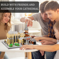 KLMEi family build session promotes cooperative play and shared focus
