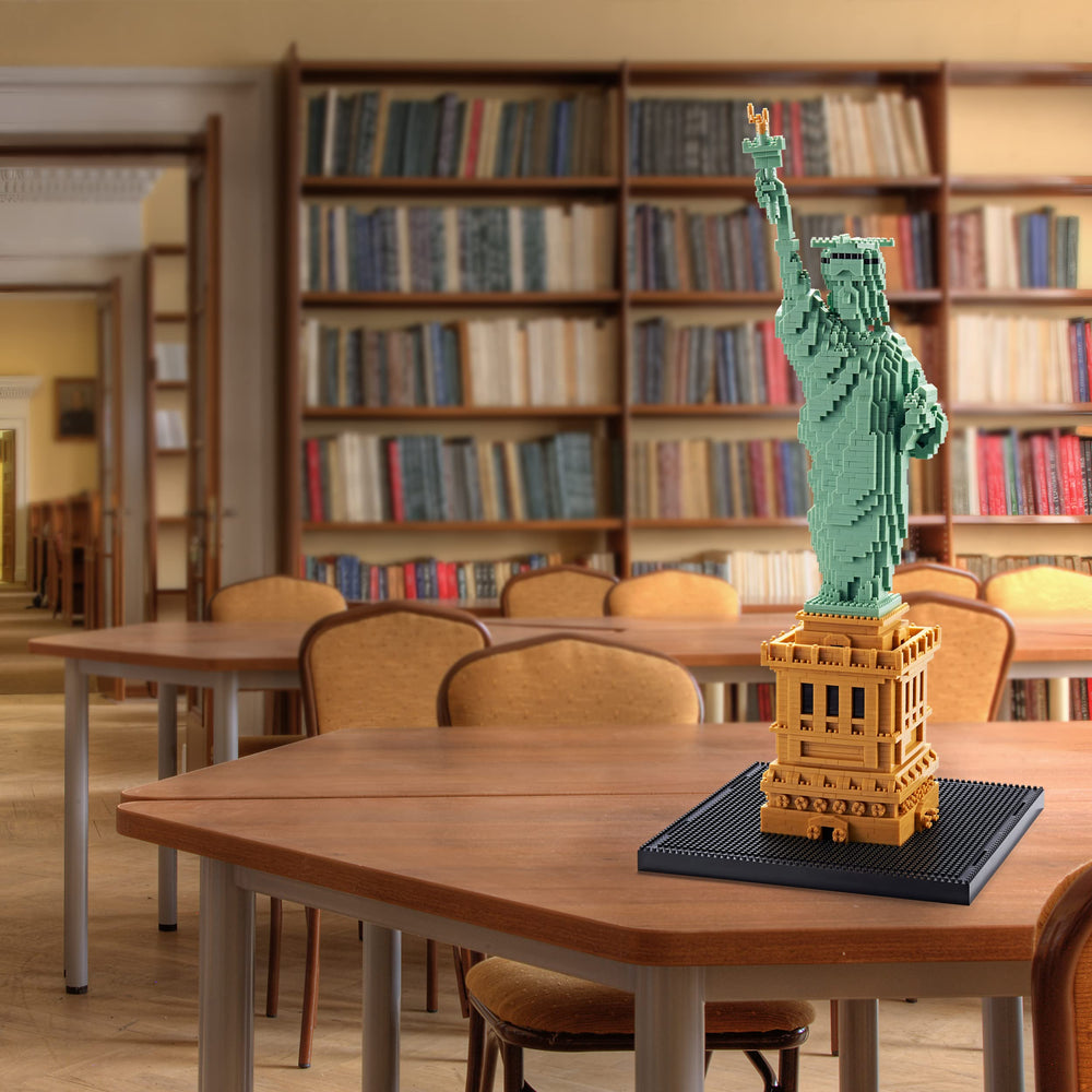KLMEi Statue of Liberty completed display model ready for desk or shelf.