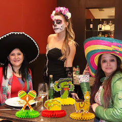 Kockuu fiesta table decor set creates instant ambiance.